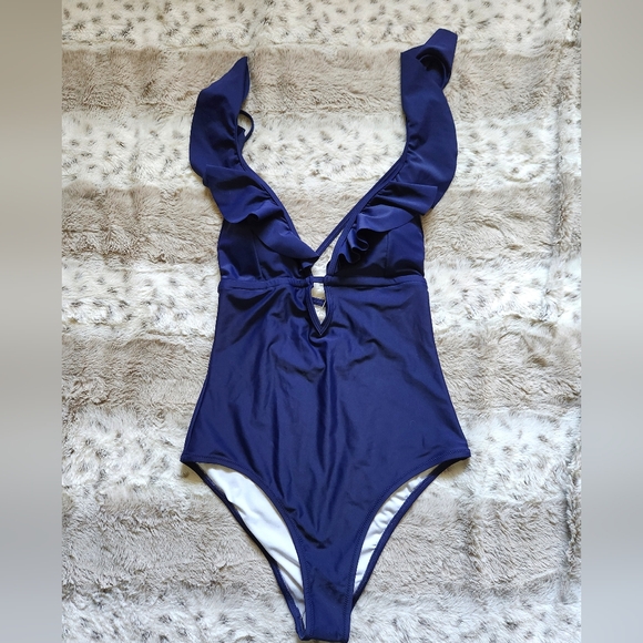 NEW- Cupshe women's medium one-piece suit. Navy - Picture 1 of 2
